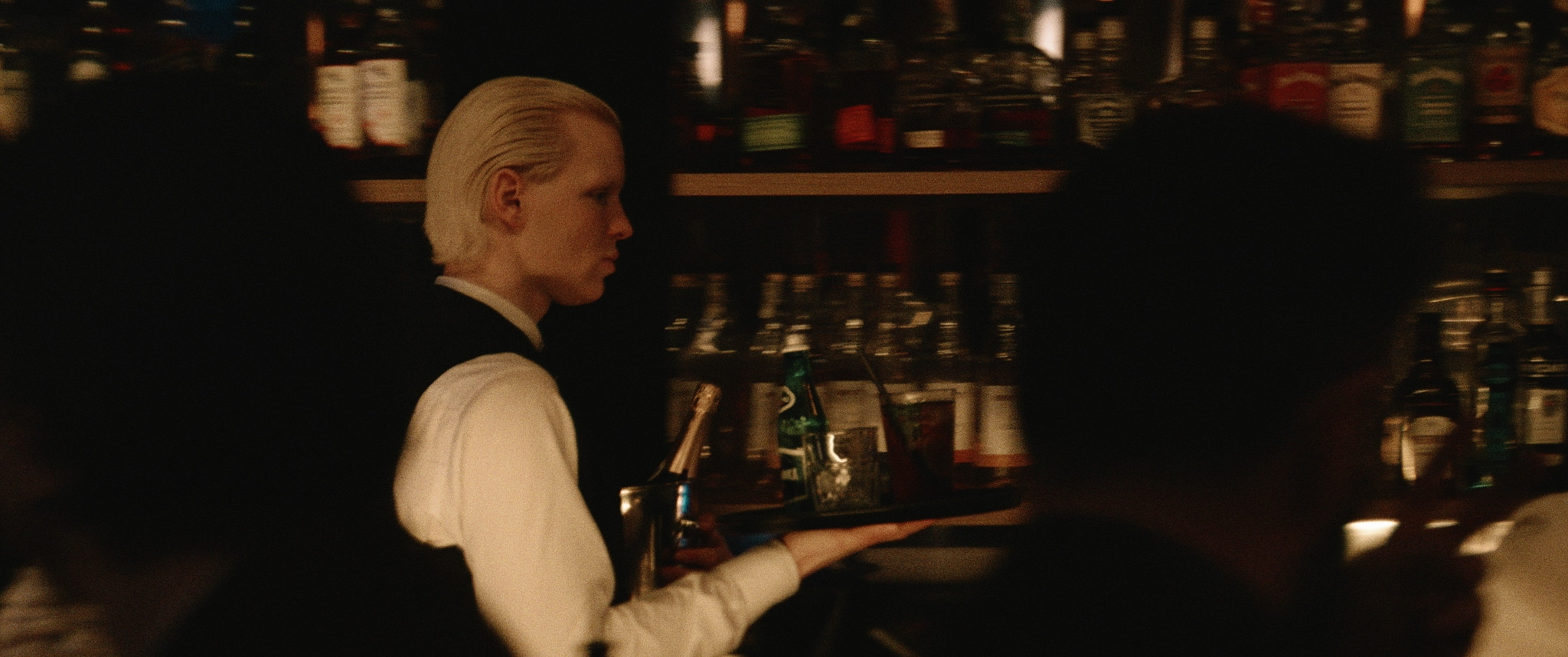 Serwis, 2024, directed by: Michał Edelman, written by: Michał Edelman, cinematography by: Nikodem Marek, countries: Polska, Produkcja: PWSFTviT, Nagrody & Wyróżnienia: Grand Prix Konkursu Krótkometrażowych Filmów Warszawskiego Festiwalu Filmowego 2024, Nagroda Publiczności Warszawskiego Festiwalu Filmowego 2024, Nagroda J. Machulskiego za Najlepszy Montaż 2025, Nagroda „Łodzią Po Wiśle” za Najlepszy Krótkometrażowy Film 2025, Nagroda „Łodzią Po Wiśle” za Najlepsze Zdjęcia 2025