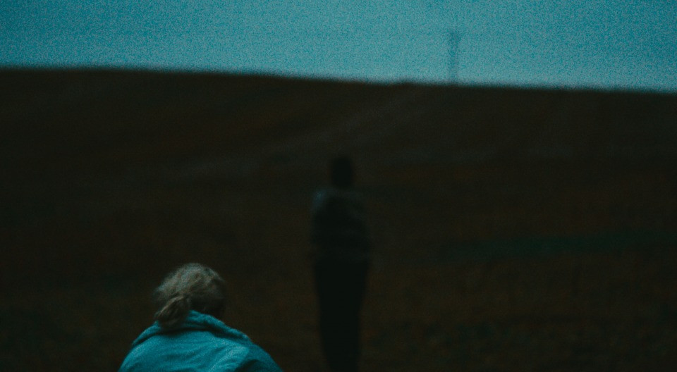 Kiedy Obróci się Dom, 2022, directed by: Maria Ornaf, written by: Maria Ornaf, cinematography by: Zuzanna Zachara-Hassairi, countries: Polska, Produkcja: Fundacja Filmowa Lumisenta, Państwowa Wyższa Szkoła Filmowa, Telewizyjna i Teatralna im. Leona Schillera w Łodzi., Nagrody & Wyróżnienia: 41. Festiwal Młodzi i Film, Koszalin, 2022, Polska (Najlepsze zdjęcia – Zuzanna Zachara-Hassairi) inne: Festiwal Polskich Filmów Fabularnych, Gdynia, 2022, Polska, WAMA Film Festival, Olsztyn, 2022, Włochy, (Nagroda Jury Warmii i Mazur im. Anny Wasilewskie), Festiwal Kamera Akcja, Łódź 2022, Polska, Nagrody im. Jana Machulskiego, Warszawa, 2022, Polska (Najlepszy Film) (Najepsza Reżyseria)(Najlepszy Montaż)(Nagroda Jury Warmii i Mazur im. Anny Wasilewskiej), ZOOM Festiwal Filmowy, Jelenia Góra, 2023, Polska, Freedom Film Festival, Radom, 2023, Polska, BNP Paribas Dwa Brzegi, Kazimierz Dolny, 2023, Polska (III Nagroda), Filmfestival Kitzbühel, Austria, 2023, Lubuskie Lato Filmowe, Łagów, 2023, Polska, Thess International Short Film Festival, Grecja, 2023, Cinalfama Film Awards, Portugalia, 2023, Goa Short Film Festival, Indie, 2023, RIFF - Rome Independent Film Festival, Włochy, 2023, KIN International Women's Film Festival, Macedonia, 2023, Toronto Women Film Festival, Kanada, 2024
(Najlepszy film studencki) Festival L'Europe autour de l'Europe, Francja, 2024